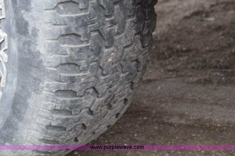 image for item E6263 1993 Dodge Ram 1500 pickup truck