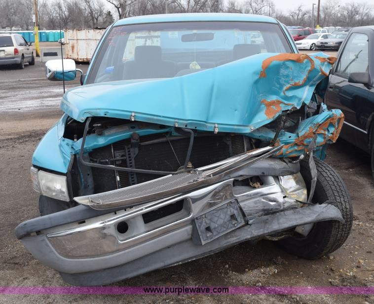 image for item E6264 1997 Dodge Ram 1500 pickup truck