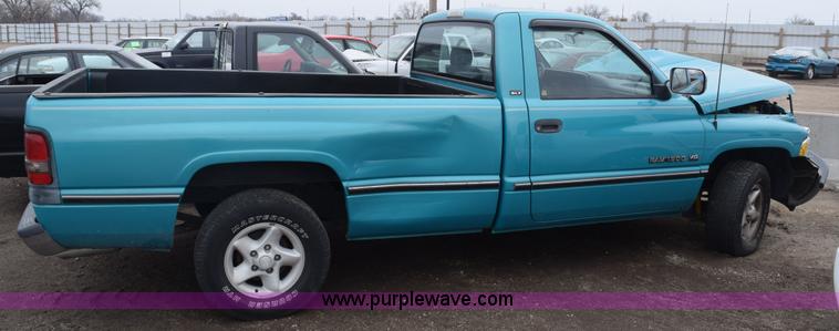 image for item E6264 1997 Dodge Ram 1500 pickup truck