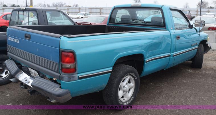 image for item E6264 1997 Dodge Ram 1500 pickup truck