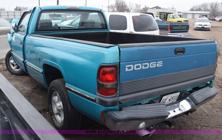 image for item E6264 1997 Dodge Ram 1500 pickup truck
