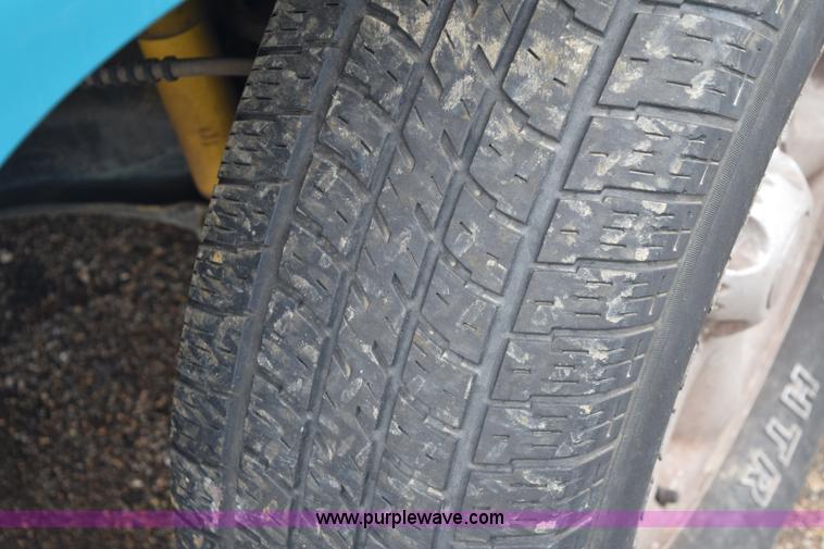 image for item E6264 1997 Dodge Ram 1500 pickup truck