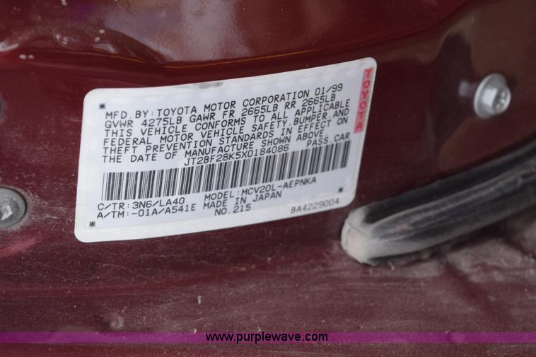 image for item E6266 1999 Toyota Camry