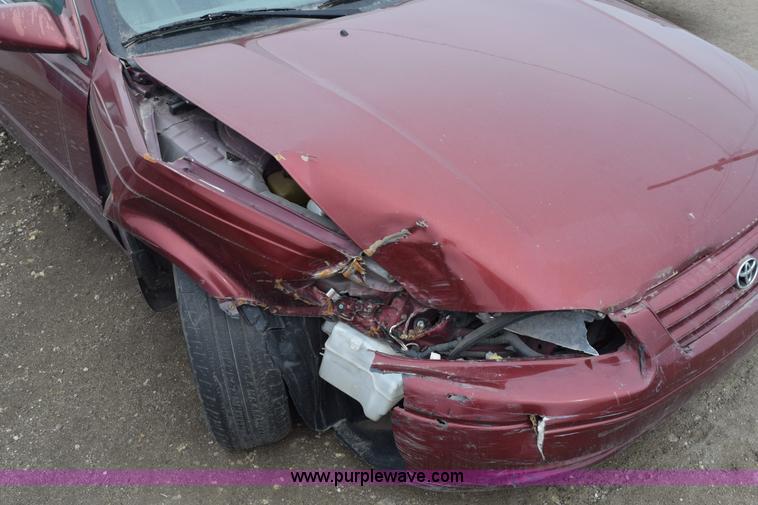 image for item E6266 1999 Toyota Camry