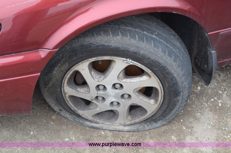 image for item E6266 1999 Toyota Camry