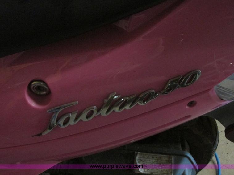 image for item J6708 2013 Tao Tao moped