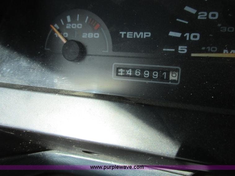 image for item J6712 1993 Oldsmobile Royale 88