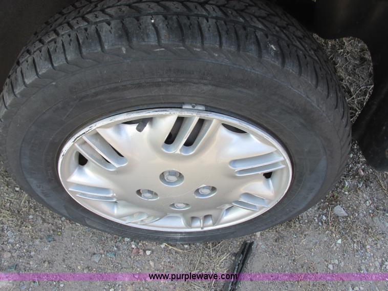 image for item J6717 1998 Saturn SL