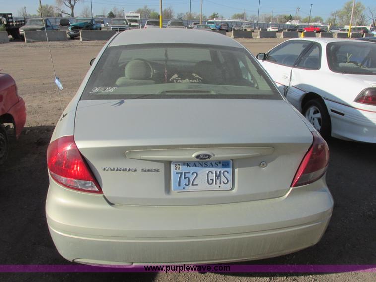 image for item J6718 2004 Ford Taurus SES