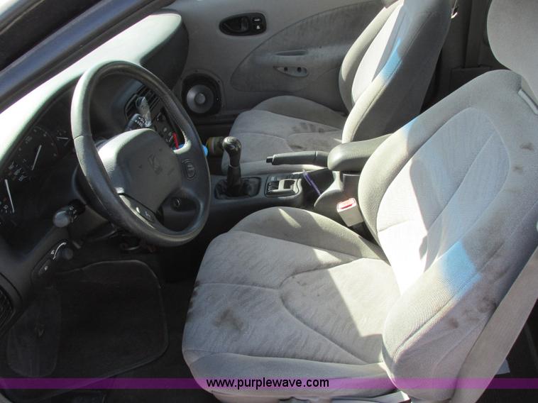 image for item J6721 2001 Saturn SC SC2