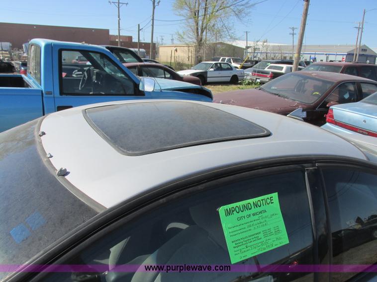 image for item J6721 2001 Saturn SC SC2