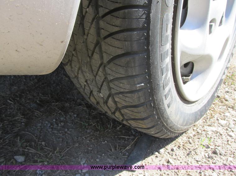 image for item J6721 2001 Saturn SC SC2