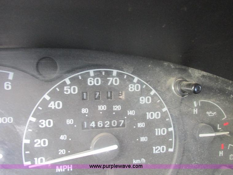 image for item J6725 1998 Ford Explorer SUV