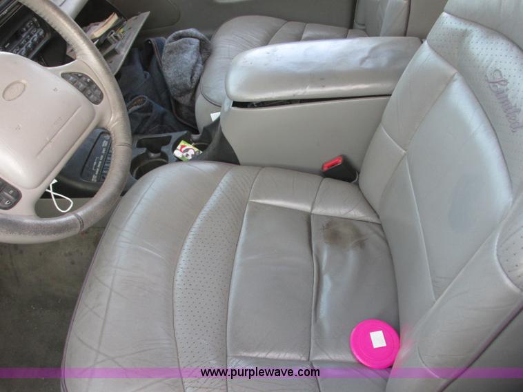 image for item J6725 1998 Ford Explorer SUV
