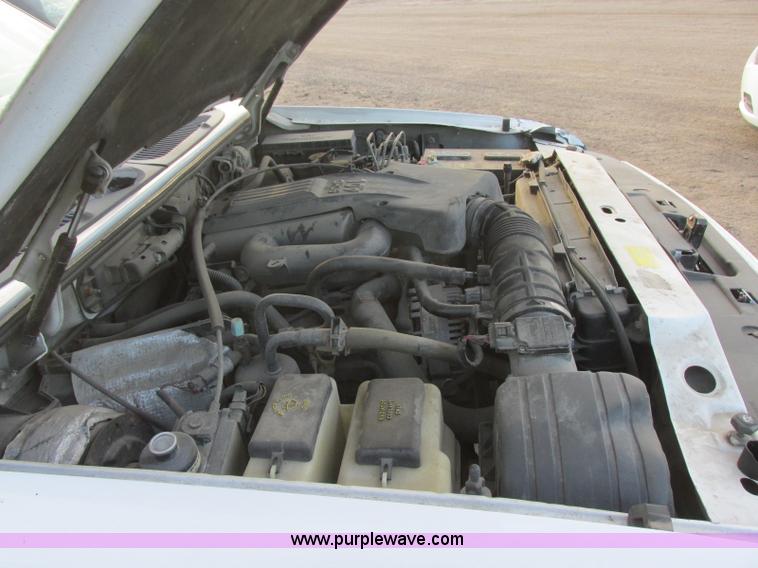 image for item J6725 1998 Ford Explorer SUV