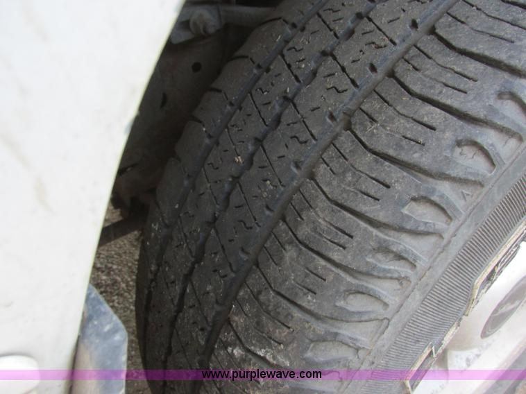 image for item J6725 1998 Ford Explorer SUV