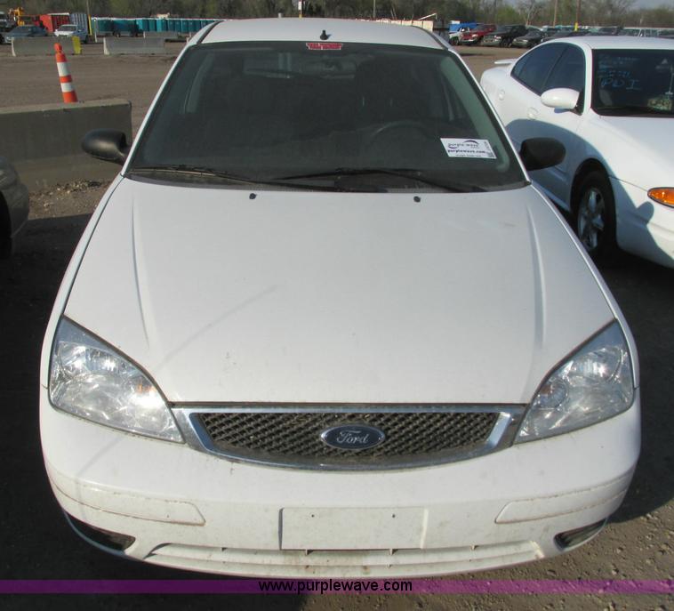 image for item J6726 2007 Ford Focus ZX3