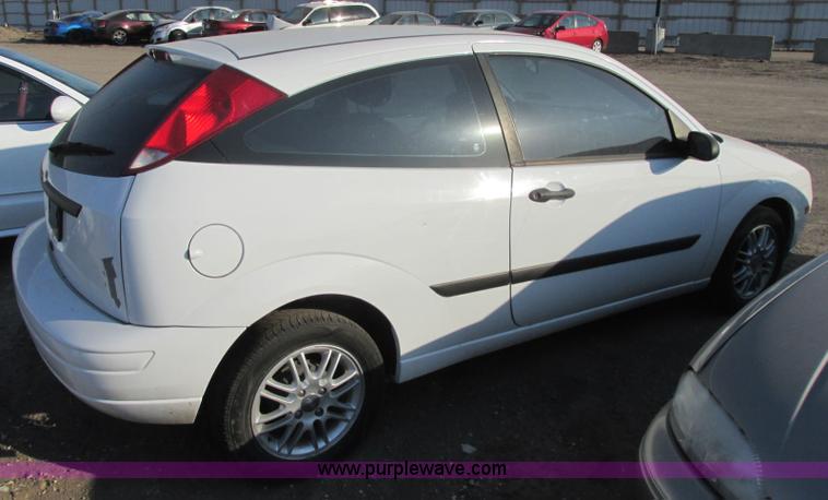 image for item J6726 2007 Ford Focus ZX3