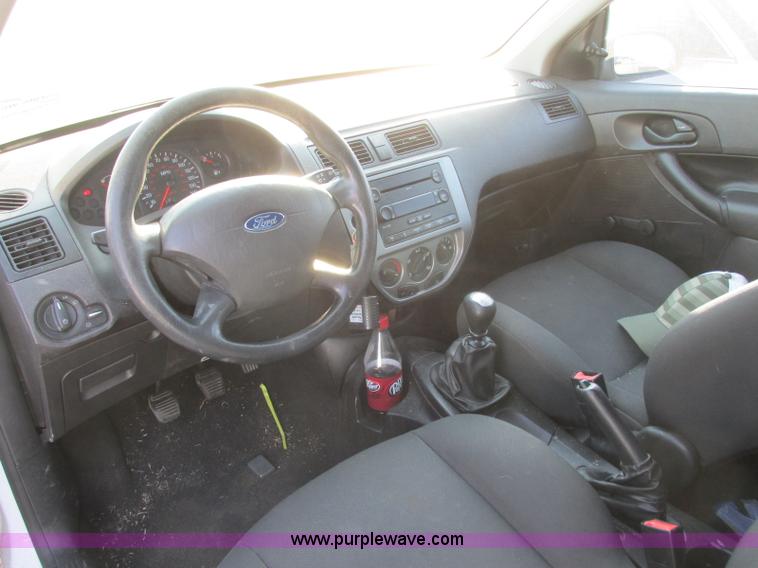 image for item J6726 2007 Ford Focus ZX3