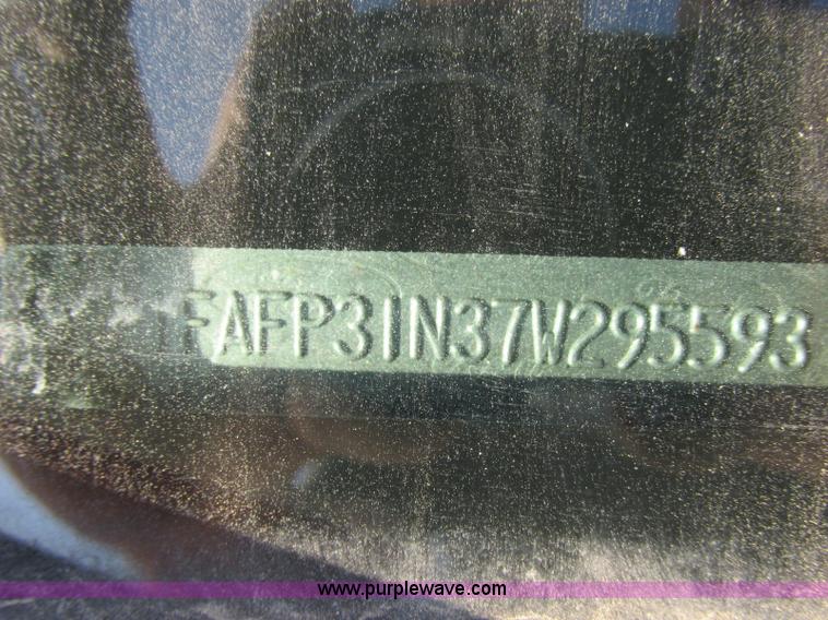 image for item J6726 2007 Ford Focus ZX3