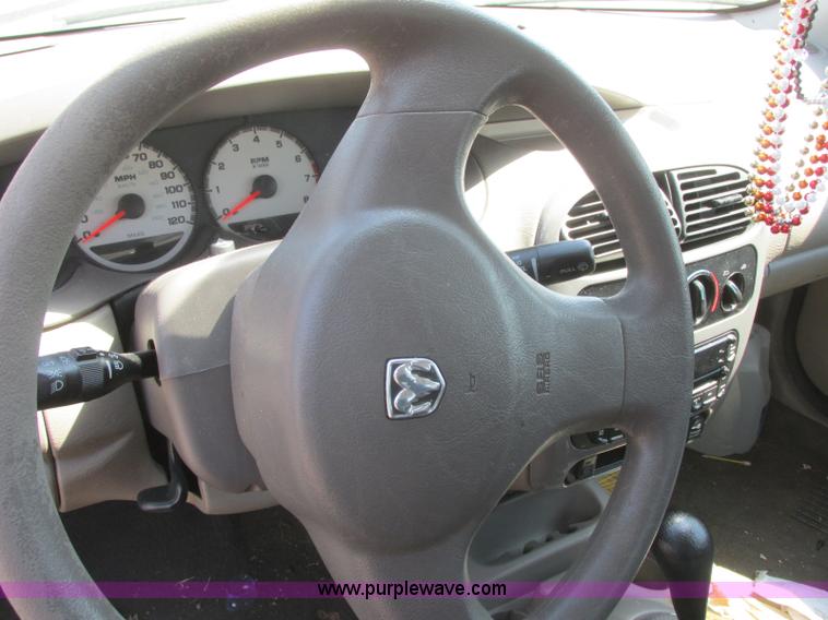 image for item J6727 2005 Dodge Neon