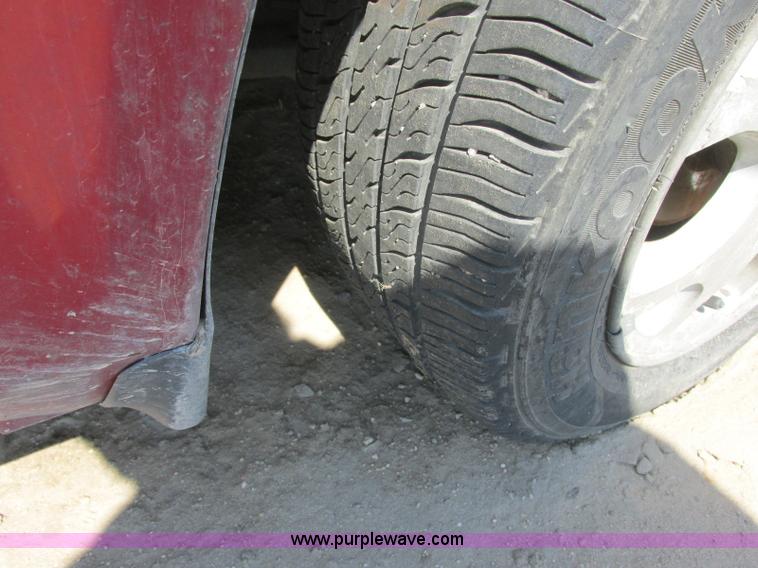 image for item J6727 2005 Dodge Neon
