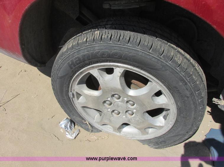 image for item J6727 2005 Dodge Neon