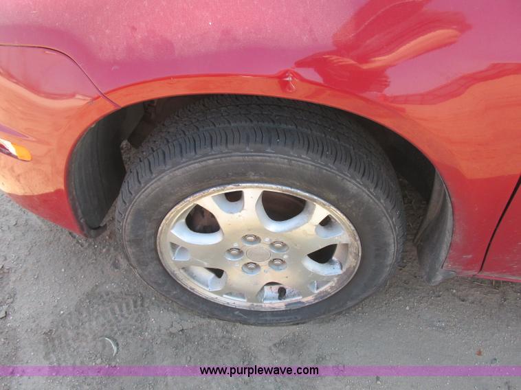 image for item J6727 2005 Dodge Neon