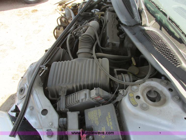 image for item J6728 2002 Dodge Stratus