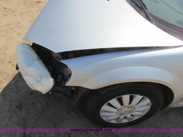 image for item J6728 2002 Dodge Stratus