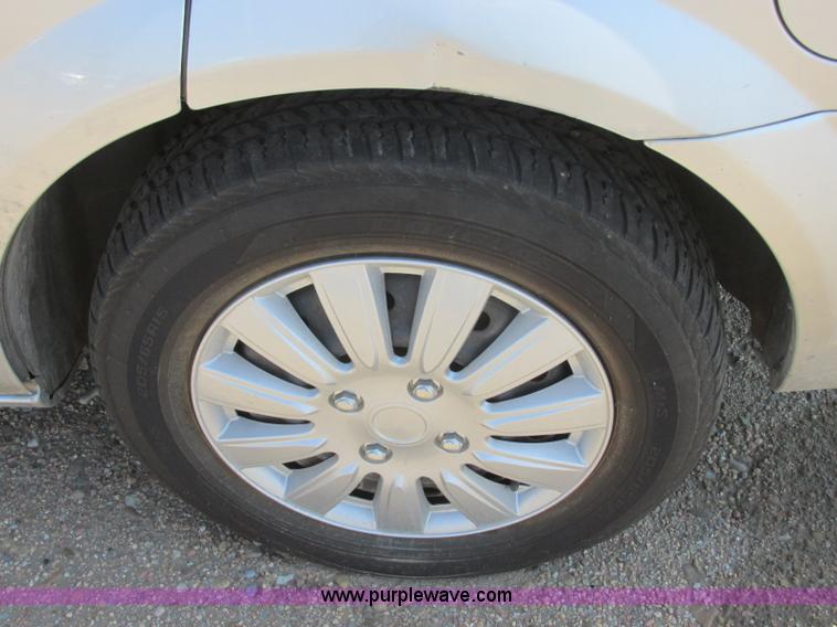 image for item J6728 2002 Dodge Stratus