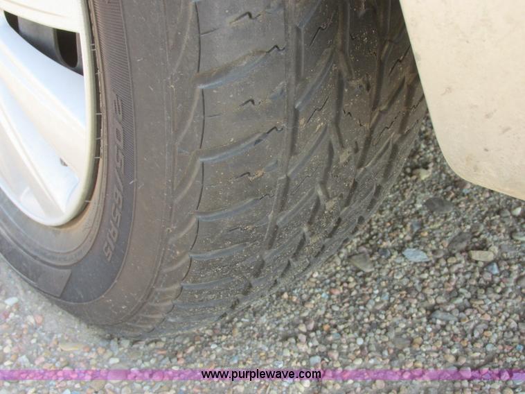 image for item J6728 2002 Dodge Stratus
