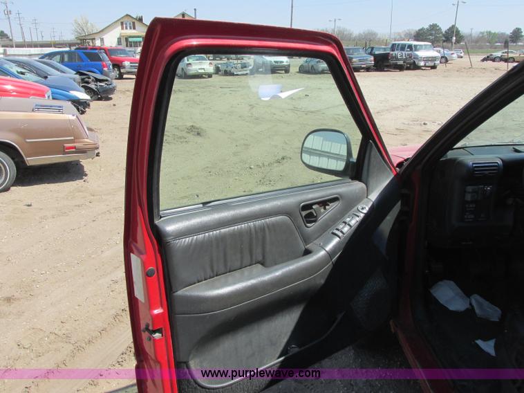image for item J6729 1995 Chevrolet Blazer