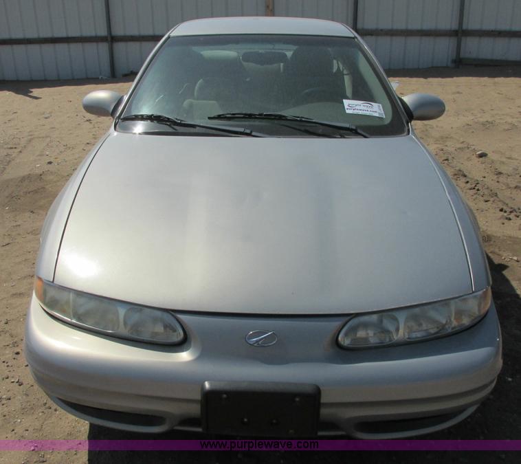 image for item J6730 2000 Oldsmobile Alero