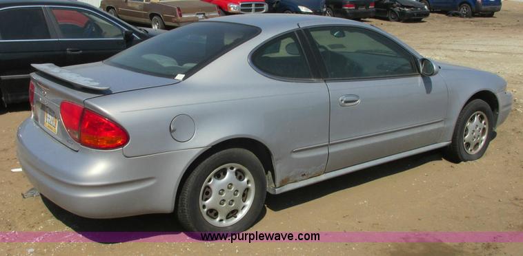 image for item J6730 2000 Oldsmobile Alero