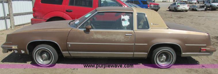 image for item J6731 1985 Oldsmobile Cutlass Supreme