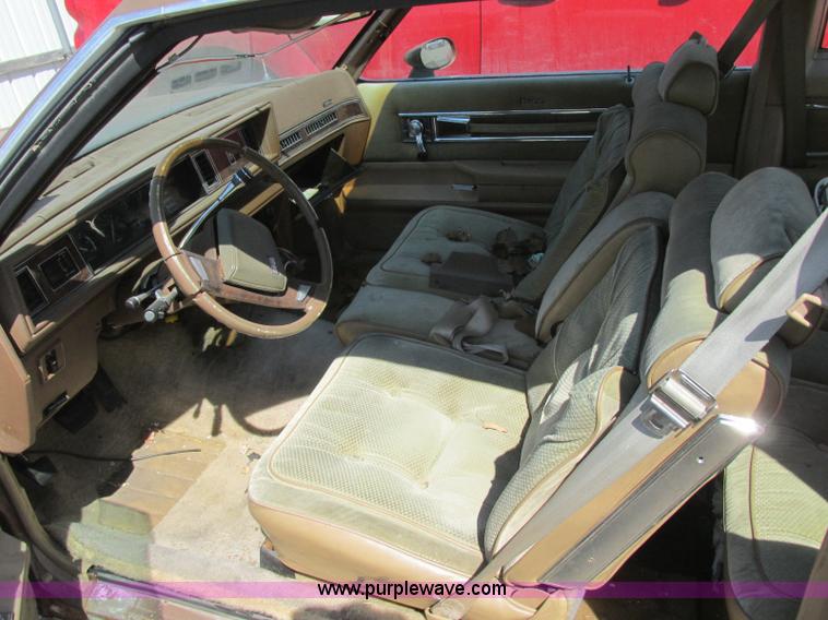 image for item J6731 1985 Oldsmobile Cutlass Supreme