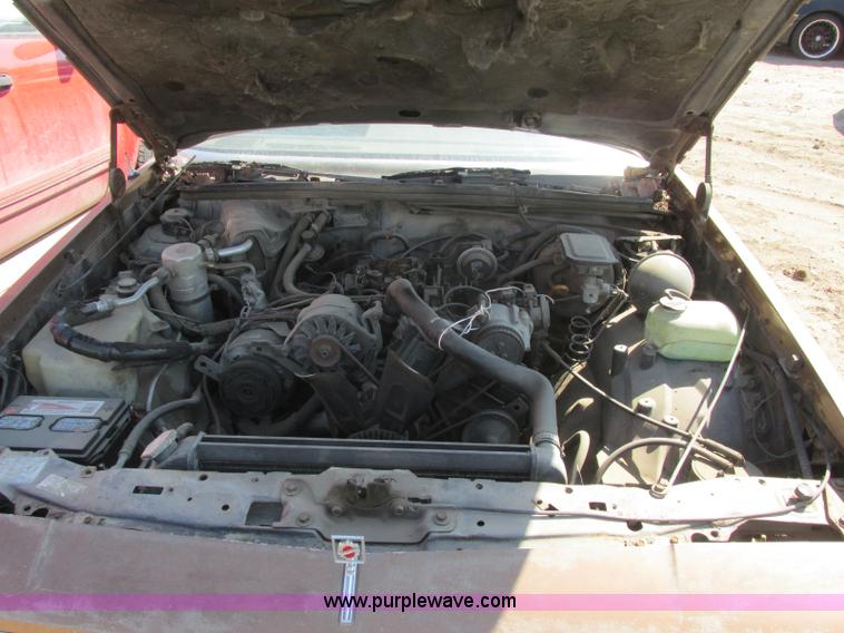 image for item J6731 1985 Oldsmobile Cutlass Supreme