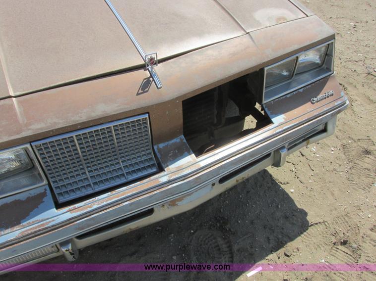 image for item J6731 1985 Oldsmobile Cutlass Supreme