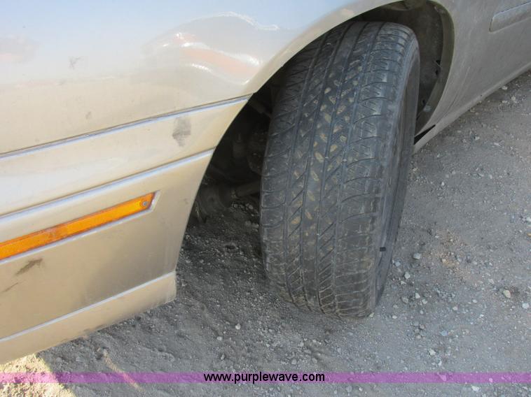 image for item J6732 1998 Chevrolet Malibu LS