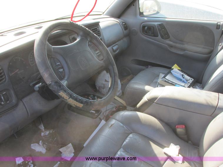 image for item J6735 1999 Dodge Durango SUV