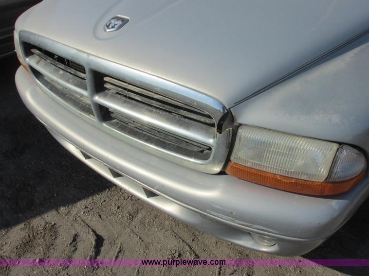image for item J6735 1999 Dodge Durango SUV
