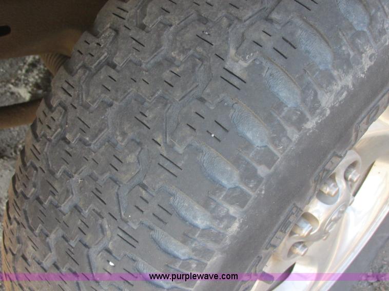 image for item J6735 1999 Dodge Durango SUV