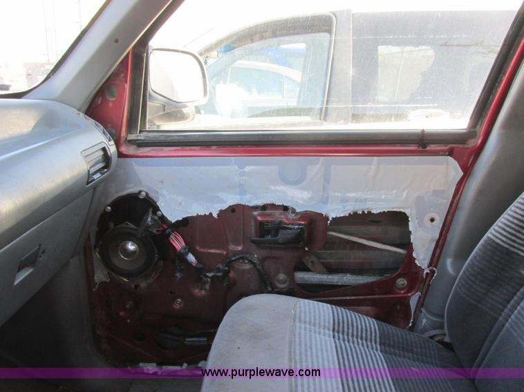 image for item J6738 1992 Ford Explorer SUV