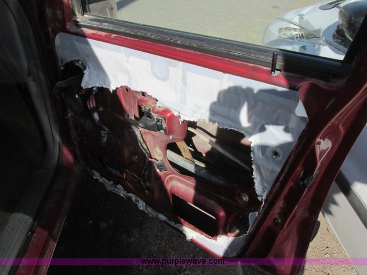 image for item J6738 1992 Ford Explorer SUV