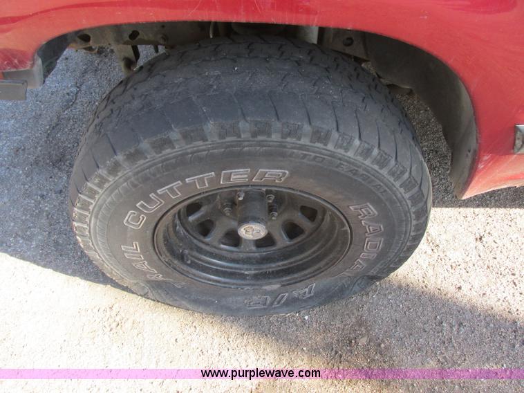 image for item J6738 1992 Ford Explorer SUV