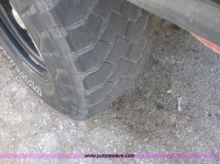image for item J6738 1992 Ford Explorer SUV