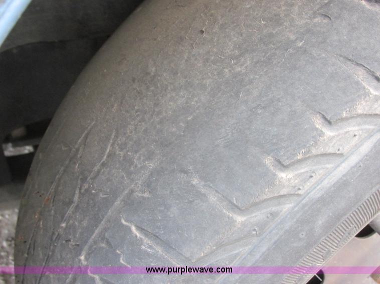 image for item J6739 1993 Toyota Camry LE