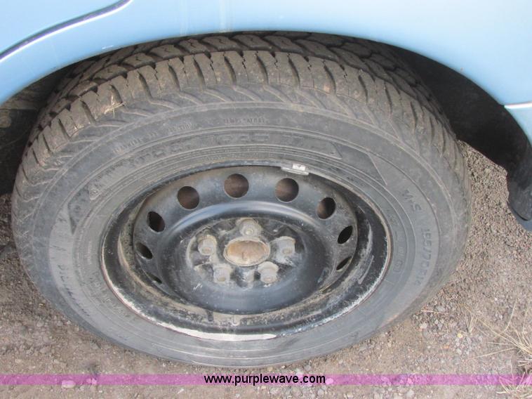 image for item J6739 1993 Toyota Camry LE