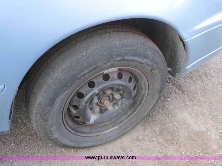 image for item J6739 1993 Toyota Camry LE